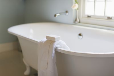 Dual-Ended Bathtub